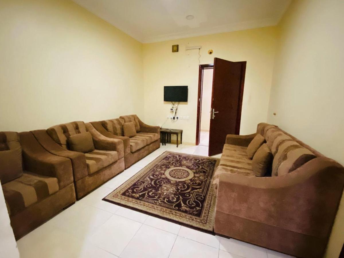 الشهد للوحدات السكنية المفروشة Khamis Mushait Bagian luar foto